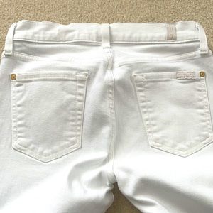 Size 26. 7 for all mankind ankle raw hem.